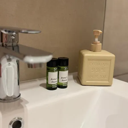 Anna's House Apartman *