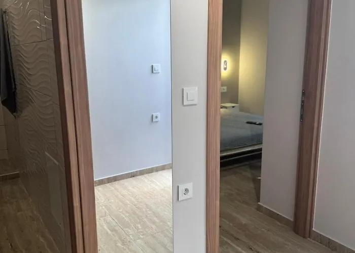 Anna's House